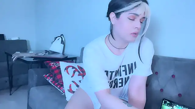 Snapshot of Arab_tgirl chatting on 17, 5, 2026 Arab tgirl online show from 17, 5, 2026