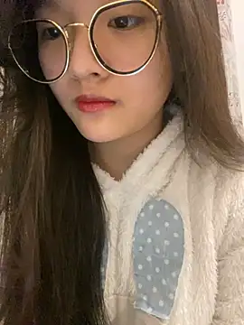 Krixxi22 online show from 4, 1, 2025