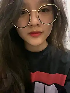 Krixxi22 online show from 6, 1, 2025