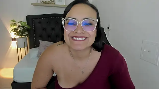 zoe danae  online show from 22, 1, 2025