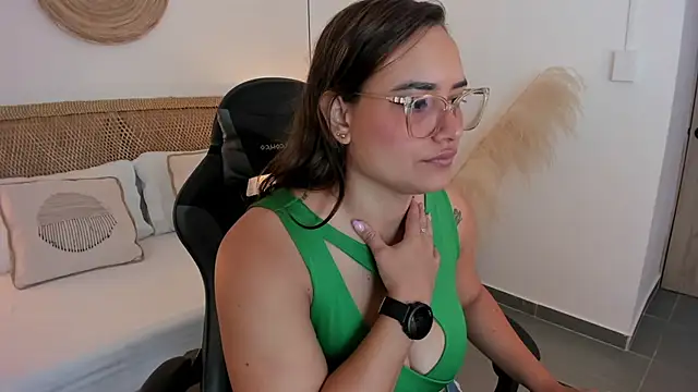 zoe danae  online show from 15, 1, 2026