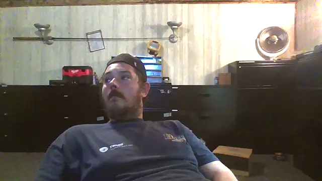 Snapshot of daddysmalldick502 chatting on 23, 4, 2026 daddysmalldick502 online show from 23, 4, 2026
