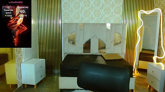 martinna tay online show from 28, 9, 2025