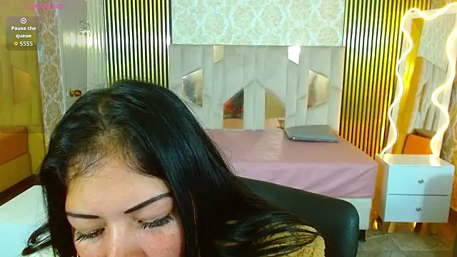 martinna tay online show from 7, 2, 2026