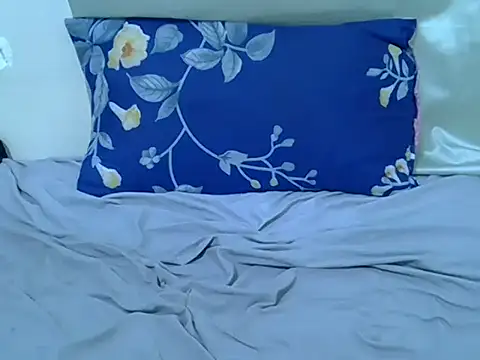 Snapshot of pointy_bloom chatting on 11, 4, 2026 pointy bloom online show from 11, 4, 2026