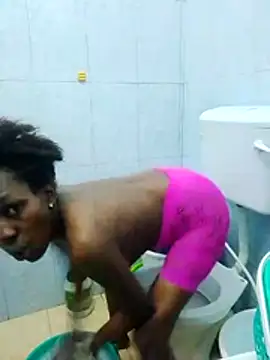 LOVELY-2BERRY online show from 13, 4, 2026