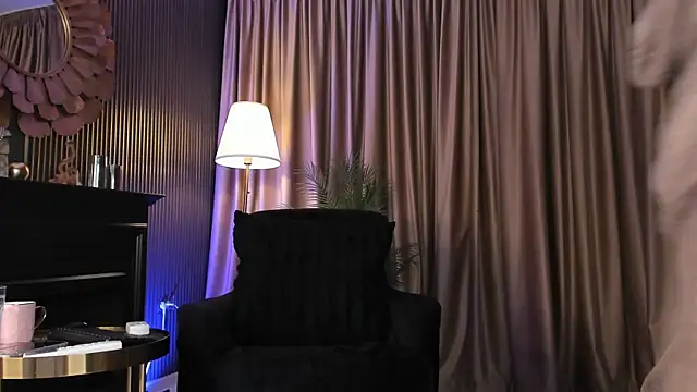 Snapshot of LovingBlondie chatting on 21, 6, 2026 LovingBlondie online show from 21, 6, 2026
