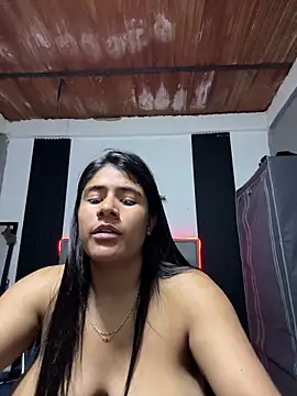 Snapshot of Rubi_boobs_ chatting on 5, 5, 2026 Rubi boobs online show from 5, 5, 2026