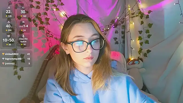 Snapshot of monlight__dana chatting on 9, 12, 2024 monlight  dana online show from 9, 12, 2024