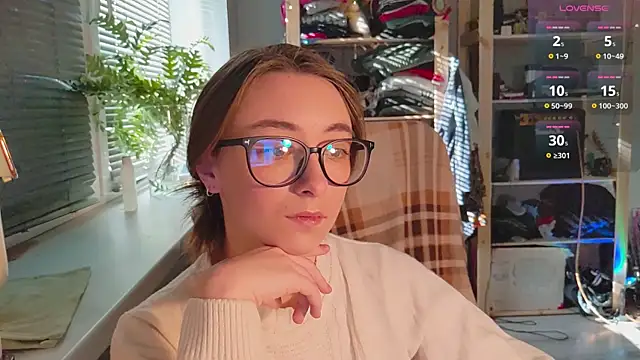 Snapshot of monlight__dana chatting on 7, 3, 2025 monlight  dana online show from 7, 3, 2025