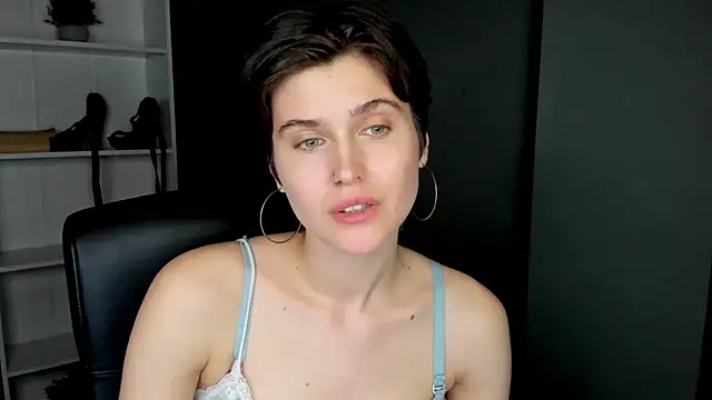 sarah perfect online show from 19, 4, 2026