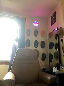 Snapshot of GersonGil1 chatting on 21, 10, 2025 GersonGil1 online show from 21, 10, 2025