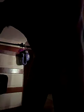 Snapshot of GersonGil1 chatting on 22, 10, 2025 GersonGil1 online show from 22, 10, 2025