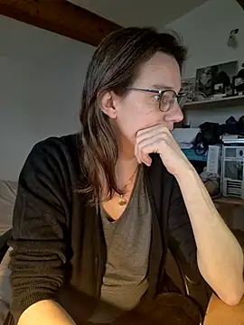 SpiceLea online show from 21, 2, 2025