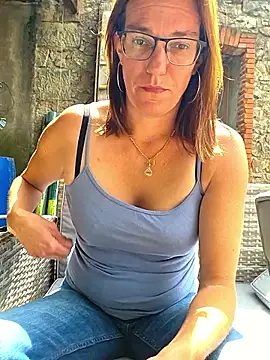 Snapshot of SpiceLea chatting on 8, 5, 2026 SpiceLea online show from 8, 5, 2026