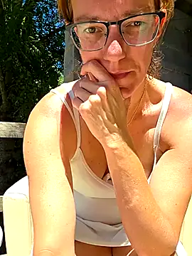 Snapshot of SpiceLea chatting on 21, 5, 2026 SpiceLea online show from 21, 5, 2026