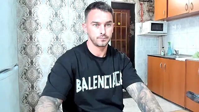 Snapshot of Jonmusclemaster chatting on 25, 7, 2026 Jonmusclemaster online show from 25, 7, 2026