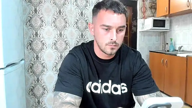 Snapshot of Jonmusclemaster chatting on 31, 7, 2026 Jonmusclemaster online show from 31, 7, 2026