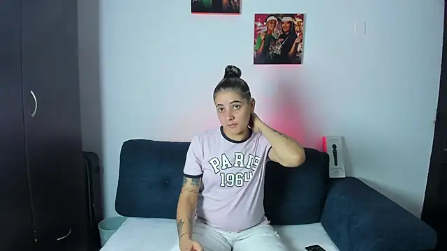 AndreaAndKarina online show from 3, 10, 2025