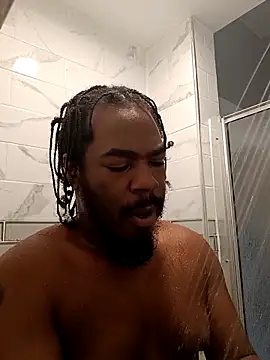 Snapshot of MRHANDSOME3800 chatting on 3, 3, 2025 MRHANDSOME3800 online show from 3, 3, 2025