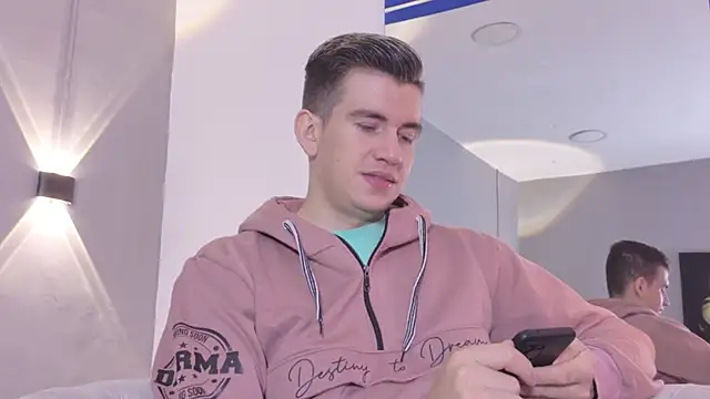 MikaelSlow online show from 7, 4, 2026