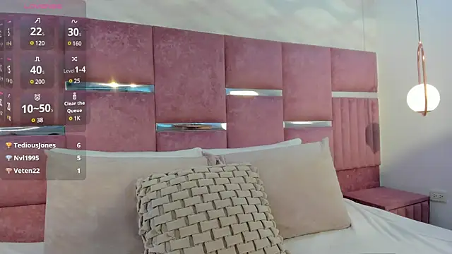 im alejandra  online show from 26, 12, 2024