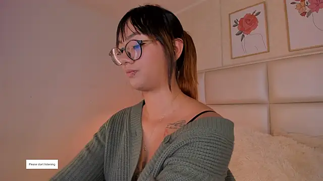 Aily Yozuko online show from 16, 12, 2025