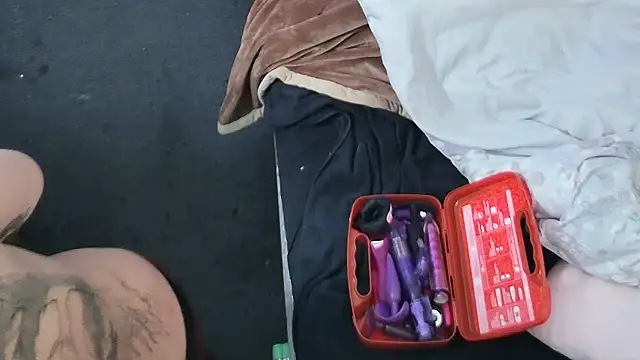 Snapshot of ROCKHARDDADDY86 chatting on 9, 2, 2026 ROCKHARDDADDY86 online show from 9, 2, 2026