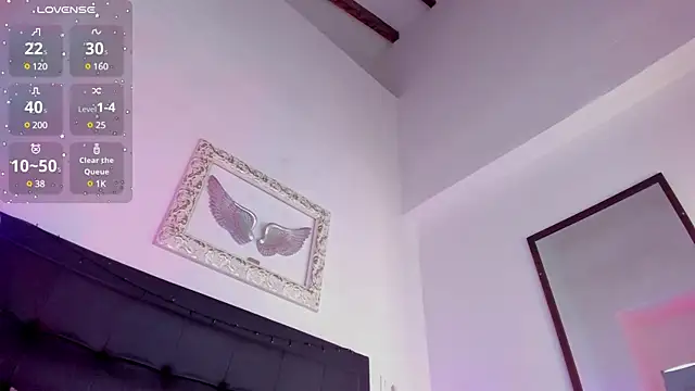 Mia 222 online show from 4, 2, 2025