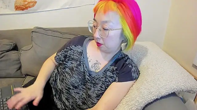 Snapshot of luxgray chatting on 18, 3, 2025 luxgray online show from 18, 3, 2025