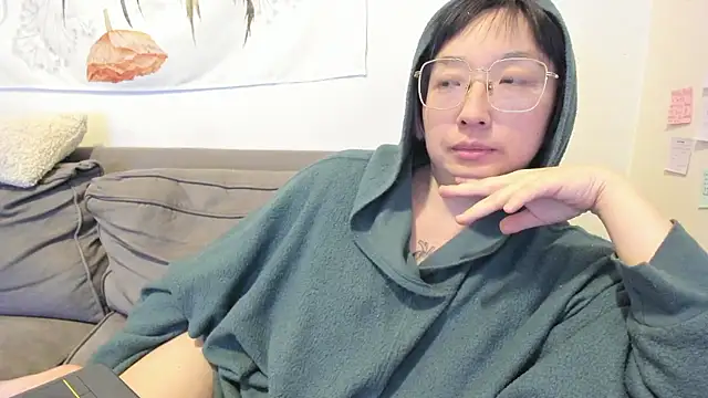 Snapshot of luxgray chatting on 19, 1, 2026 luxgray online show from 19, 1, 2026