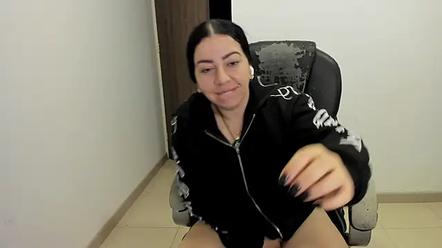 Snapshot of Im_coco chatting on 2, 5, 2026 Im coco online show from 2, 5, 2026