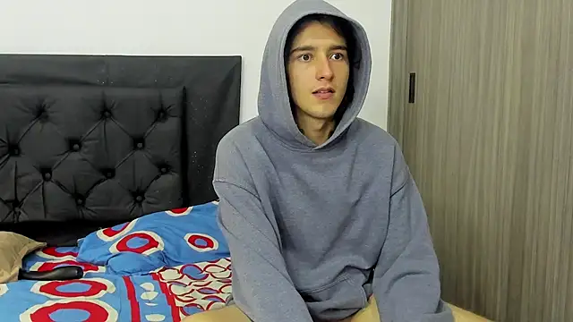 Snapshot of alex_connorr chatting on 4, 1, 2025 alex connorr online show from 4, 1, 2025