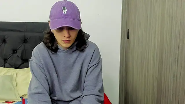 Snapshot of alex_connorr chatting on 6, 1, 2025 alex connorr online show from 6, 1, 2025