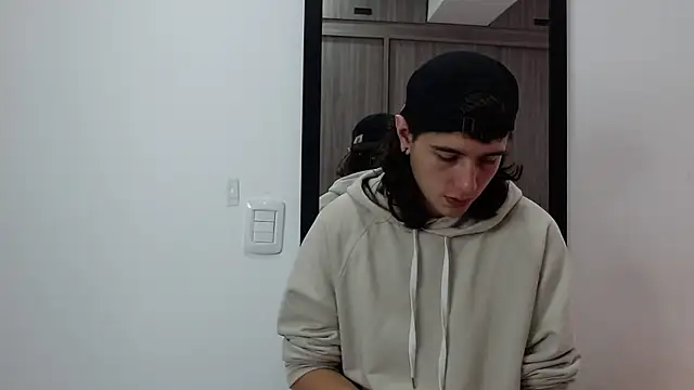 Snapshot of alex_connorr chatting on 10, 2, 2025 alex connorr online show from 10, 2, 2025