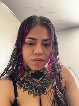 Snapshot of aliensexy chatting on 15, 5, 2026 aliensexy online show from 15, 5, 2026