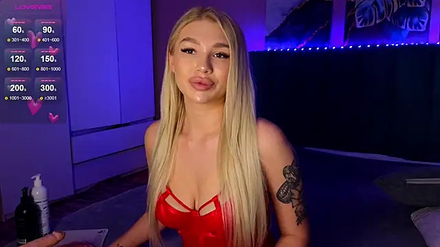Snapshot of DreamPussyy chatting on 5, 4, 2026 DreamPussyy online show from 5, 4, 2026