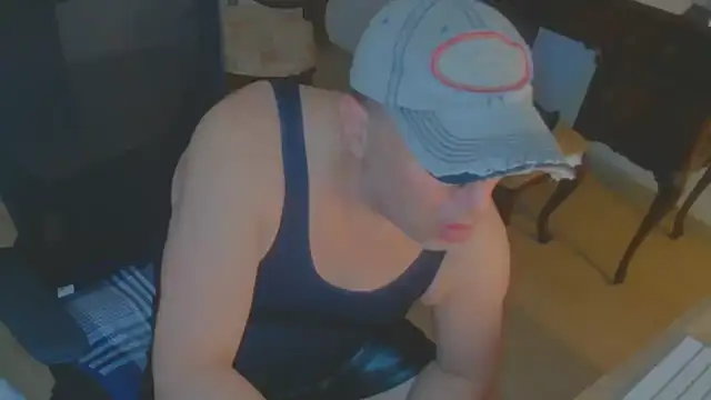 Snapshot of slzypvtpig chatting on 8, 5, 2026 slzypvtpig online show from 8, 5, 2026