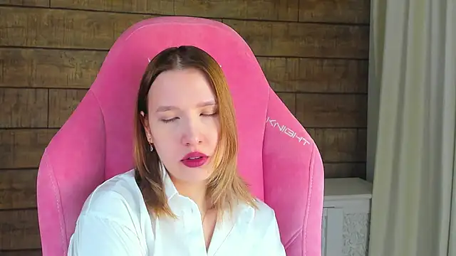 LiliLinn online show from 19, 3, 2026