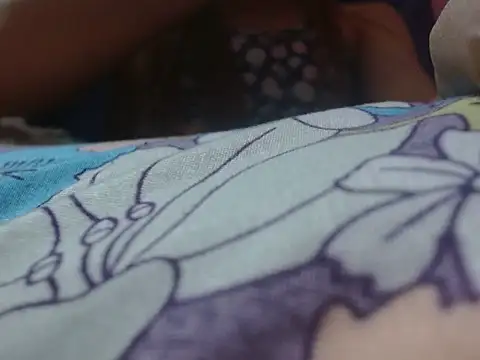 Snapshot of silky_milky chatting on 17, 10, 2025 silky milky online show from 17, 10, 2025