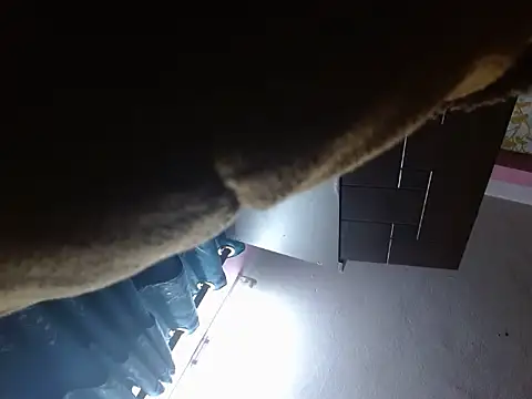 Snapshot of silky_milky chatting on 9, 11, 2025 silky milky online show from 9, 11, 2025