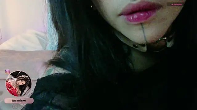 NinaInk online show from 15, 11, 2025