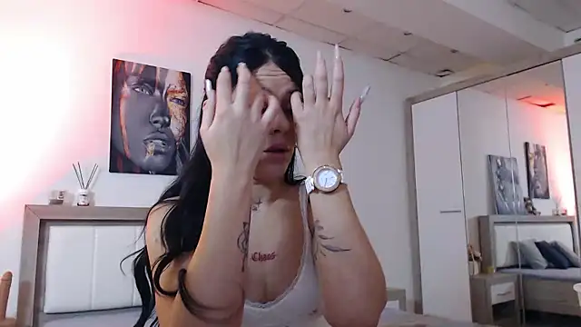 Snapshot of LaylaCruzRose chatting on 9, 12, 2024 LaylaCruzRose online show from 9, 12, 2024