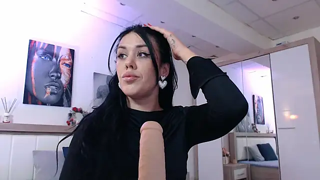 Snapshot of LaylaCruzRose chatting on 10, 12, 2024 LaylaCruzRose online show from 10, 12, 2024