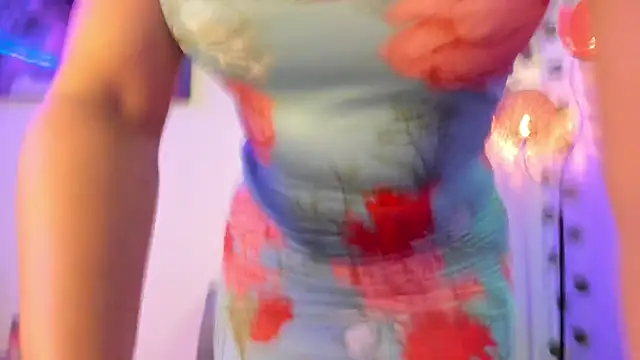 Snapshot of Camille_rose_ chatting on 16, 1, 2025 Camille rose online show from 16, 1, 2025