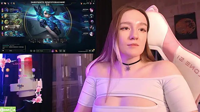 MoonlishSiren online show from 16, 2, 2025