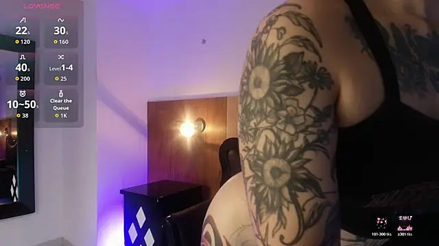 Snapshot of ValenGray chatting on 12, 3, 2026 ValenGray online show from 12, 3, 2026