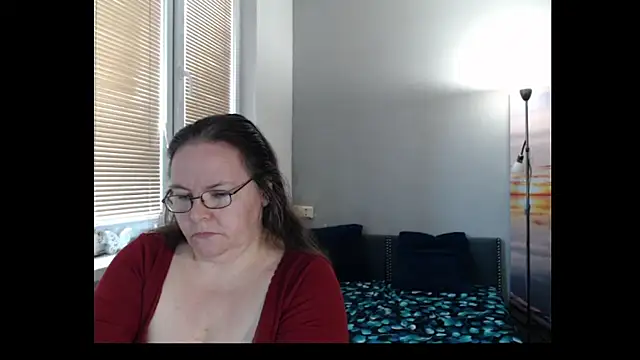 Snapshot of Sweetboobs chatting on 15, 4, 2026 Sweetboobs online show from 15, 4, 2026