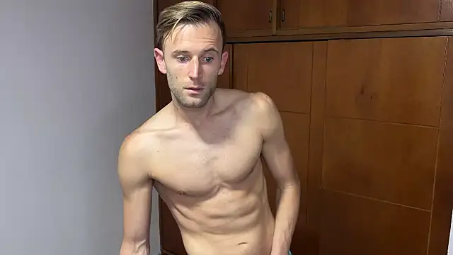 Snapshot of aquilesmade chatting on 4, 12, 2024 aquilesmade online show from 4, 12, 2024