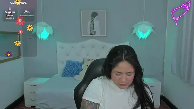 Lisa7 7 online show from 15, 11, 2025